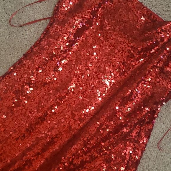Red Mini Sequins Dress - Picture 6 of 9